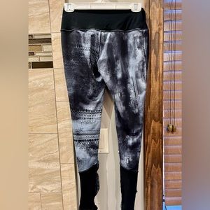 Women’s Nike leggings size large